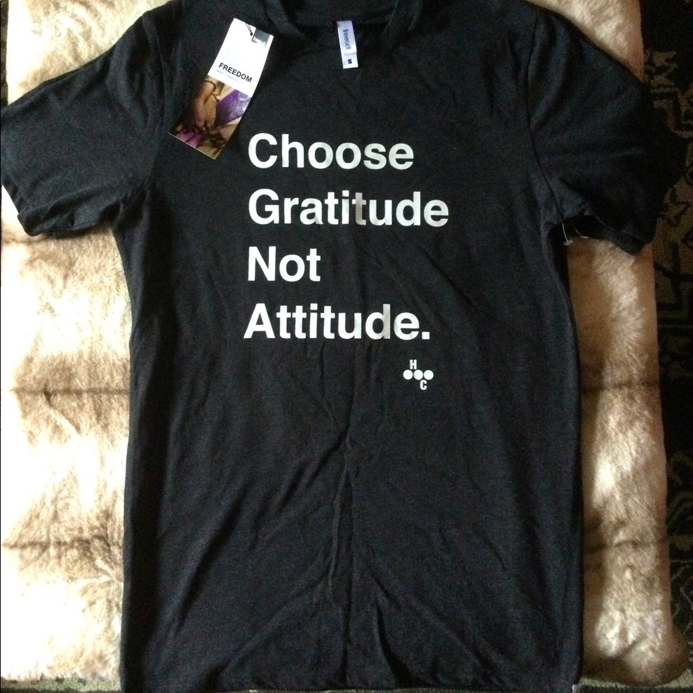 🆕 Gratitude T-Shirt ✌🏼🌍💗